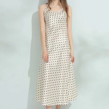 Runway Designer New High-Quality Acetic Acid Print Dot Sexy Strapless Straps Slim Fit Elegant Temperament Women Dress Fashion
Runway Designer New High-Quality Acetic Acid Print Dot Sexy Strapless Straps Slim Fit Elegant Temperament Women Dress Fashion