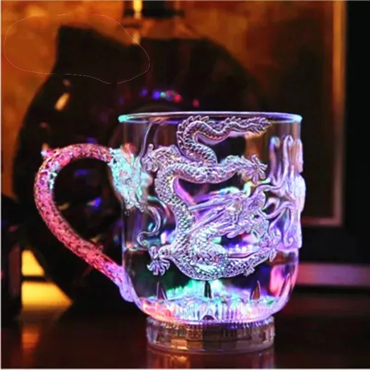Plastic Glowing Glass Wine Beer Cup Dragon LED Mug Led Tumbler Rainbow Color Flashing Light Drop Shipping creative Gift
Plastic Glowing Glass Wine Beer Cup Dragon LED Mug Led Tumbler Rainbow Color Flashing Light Drop Shipping creative Gift