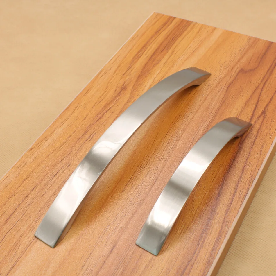 4 Pcs/Lot Cupboard Handle Aluminum Alloy Modern Simple Drawing Double Hole Arc Wardrobe Drawer Factory Sells A Substitute
4 Pcs/Lot Cupboard Handle Aluminum Alloy Modern Simple Drawing Double Hole Arc Wardrobe Drawer Factory Sells A Substitute