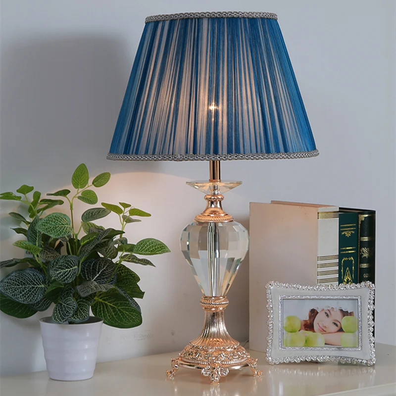 SAROK Crystal Table Lamp Bedside LED Desk Light Zinc Alloy Luxury Decorative for Home Foyer Bedroom Office Hotel Study
SAROK Crystal Table Lamp Bedside LED Desk Light Zinc Alloy Luxury Decorative for Home Foyer Bedroom Office Hotel Study