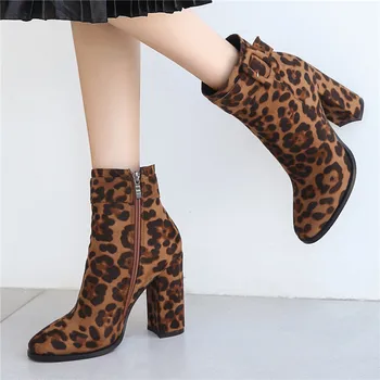 New Fashion Suede Leopard Thick Heel Ankle Boots Belt Buckle Round Toe High Tube Women Shoes Short Plush Lining Fall Winter 10cm
New Fashion Suede Leopard Thick Heel Ankle Boots Belt Buckle Round Toe High Tube Women Shoes Short Plush Lining Fall Winter 10cm