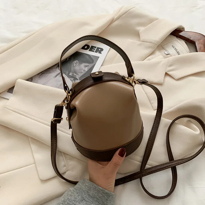 Textured bucket bag handbags 2020 new Korean style trendy autumn and winter fashion all-match messenger bag ladies shoulder bag
Textured bucket bag handbags 2020 new Korean style trendy autumn and winter fashion all-match messenger bag ladies shoulder bag