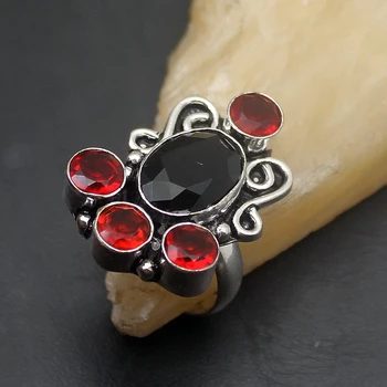 Gorgeous Vintage Shiny Red Garnet 925 Sterling Silver Color Charms Band Ring Size 8.5 H351
Gorgeous Vintage Shiny Red Garnet 925 Sterling Silver Color Charms Band Ring Size 8.5 H351