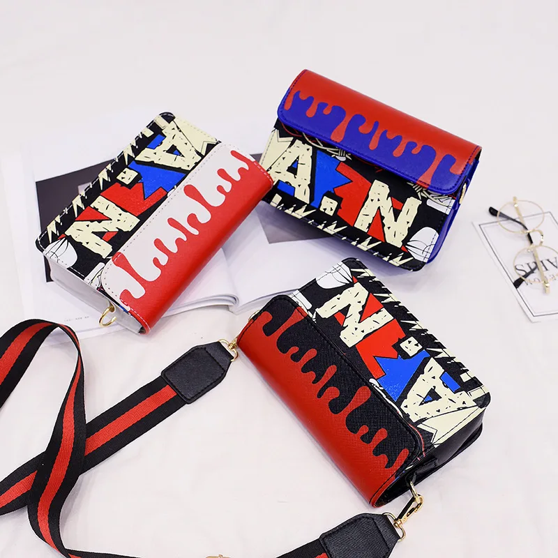 Shoulder Bags 2018 New Style WOMEN'S Fashion Handbag Western Style Contrast Color Lettered Ribbon Shoulder Square Sling Bag
Shoulder Bags 2018 New Style WOMEN'S Fashion Handbag Western Style Contrast Color Lettered Ribbon Shoulder Square Sling Bag