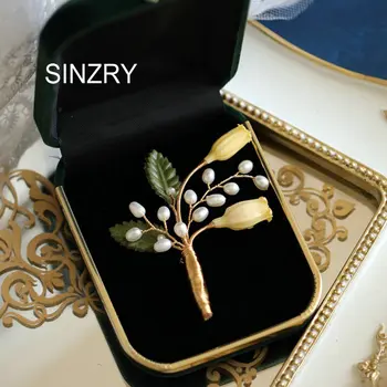 SINZRY handmade elegant natural freshwater pearl valey lily preserved flower brooch pin lady jewelry accessory
SINZRY handmade elegant natural freshwater pearl valey lily preserved flower brooch pin lady jewelry accessory