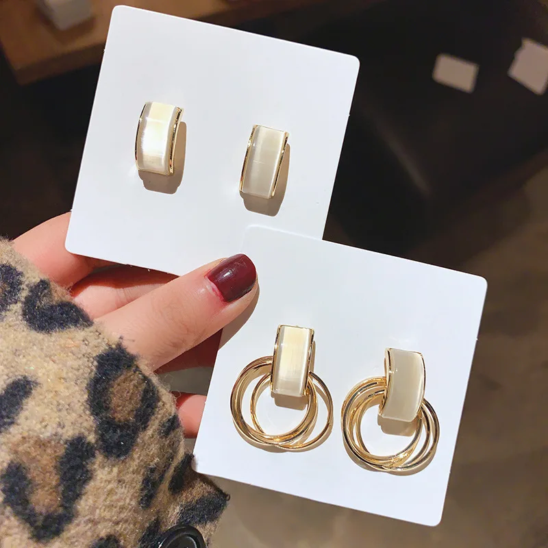 fashion bohemian dangling earrings for women 2020 statement Geometric round wooden earring stud oorbellen voor vrouwen
fashion bohemian dangling earrings for women 2020 statement Geometric round wooden earring stud oorbellen voor vrouwen