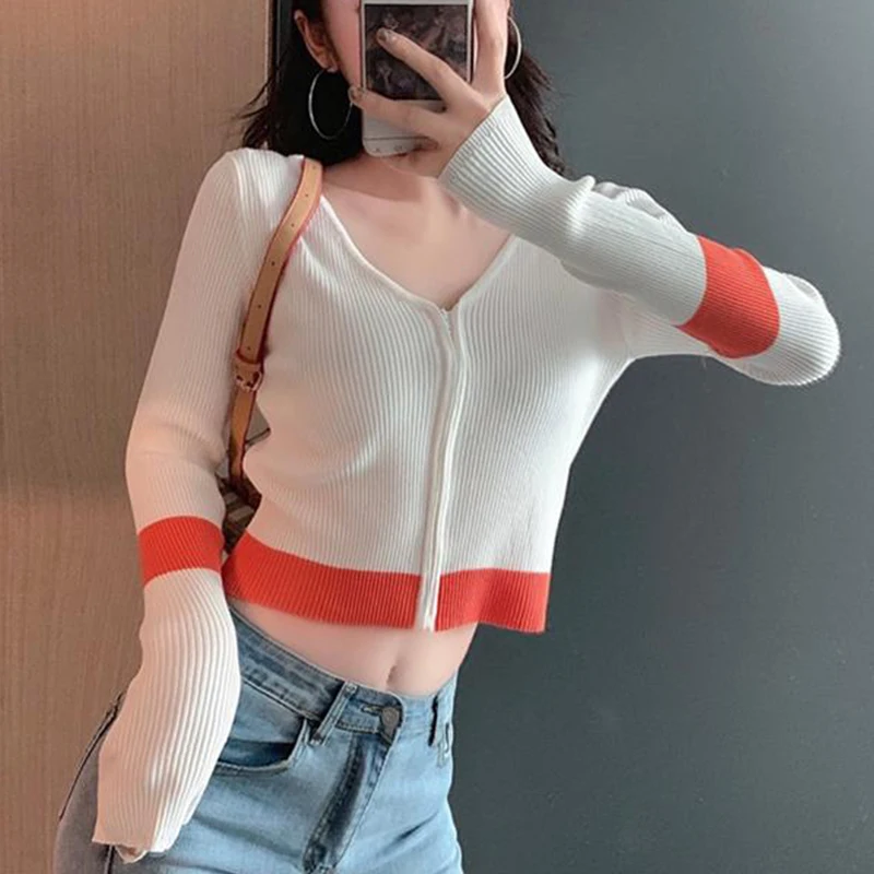 2019 autumn Women causal Crop Knitted long Sleeves Cardigans with zipper Deep V Neck Crop Knit Jumpers sweater
2019 autumn Women causal Crop Knitted long Sleeves Cardigans with zipper Deep V Neck Crop Knit Jumpers sweater