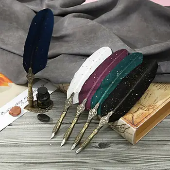 1PC Luxury Vintage Sprinkle Gold Feather Quill Dip Stationery Set Box 5 Ink Writing Fountain Nibs Gift Calligraphy Pen R3J4
1PC Luxury Vintage Sprinkle Gold Feather Quill Dip Stationery Set Box 5 Ink Writing Fountain Nibs Gift Calligraphy Pen R3J4