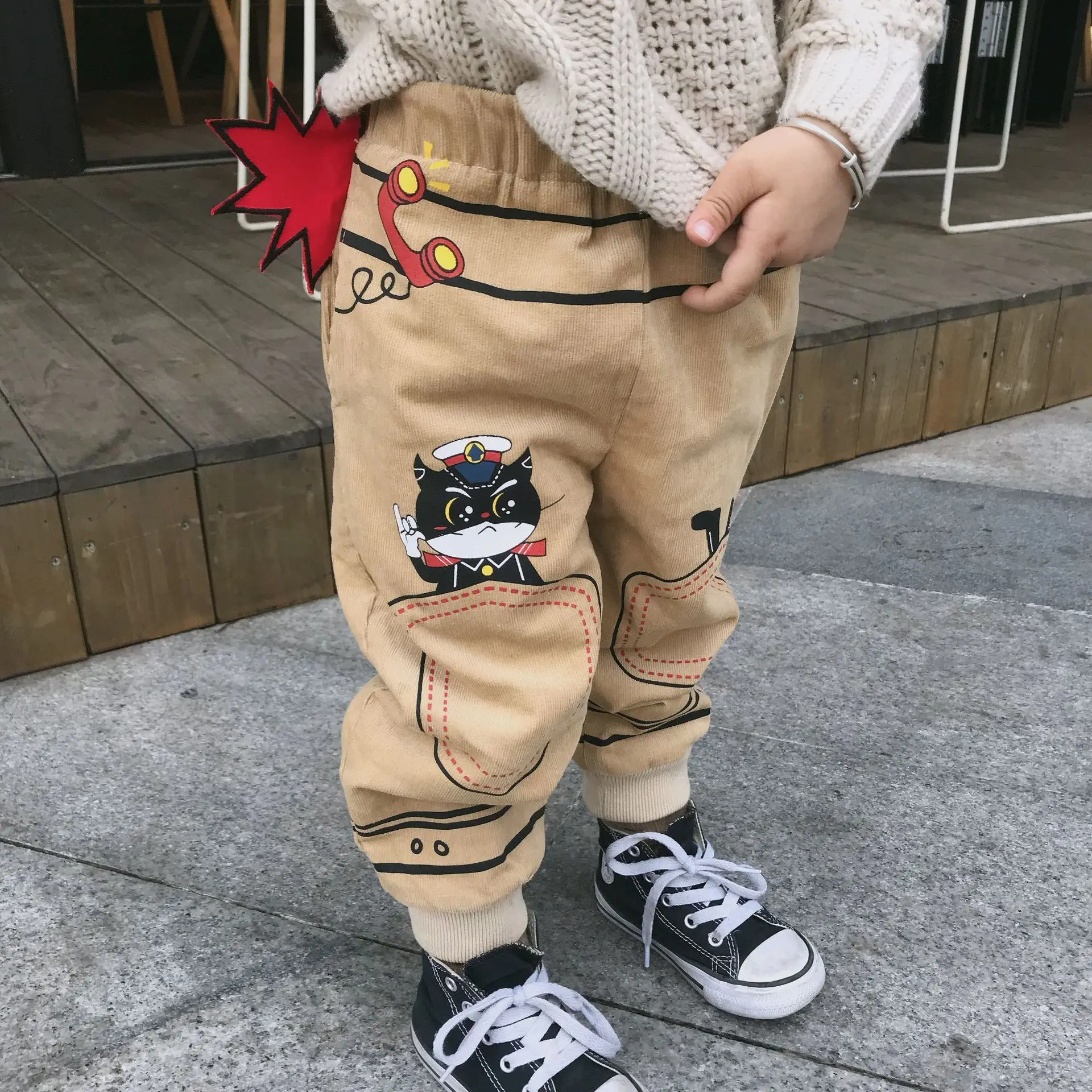 Зимняя одежда Tonytaobaby, новые брюки цвета хаки для мальчиков и девочек, детская одежда, брюки и кашемировые брюки
Зимняя одежда Tonytaobaby, новые брюки цвета хаки для мальчиков и девочек, детская одежда, брюки и кашемировые брюки
