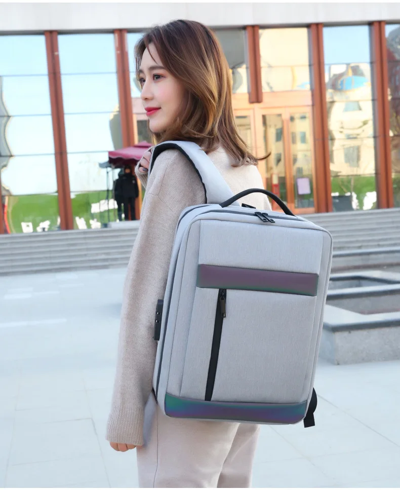 2020 Simple backpack business computer backpack version security with lock student bag multi-function USB luminous cloth bag
2020 Simple backpack business computer backpack version security with lock student bag multi-function USB luminous cloth bag