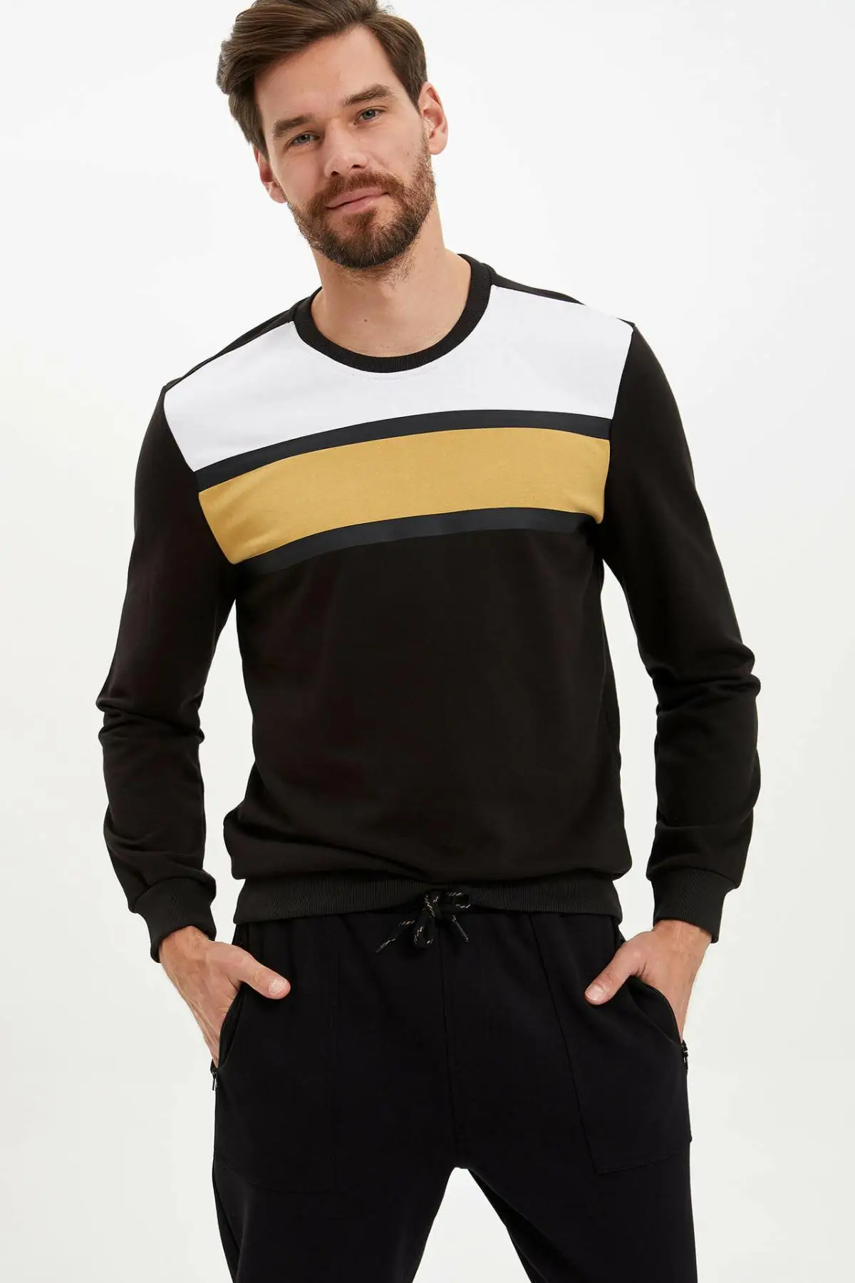DeFacto Men Fashion Patchwork Joker Crew Loose Cotton Tops Casual Pullover Leisure Men Simple Pullovers New-L6026AZ19AU
DeFacto Men Fashion Patchwork Joker Crew Loose Cotton Tops Casual Pullover Leisure Men Simple Pullovers New-L6026AZ19AU