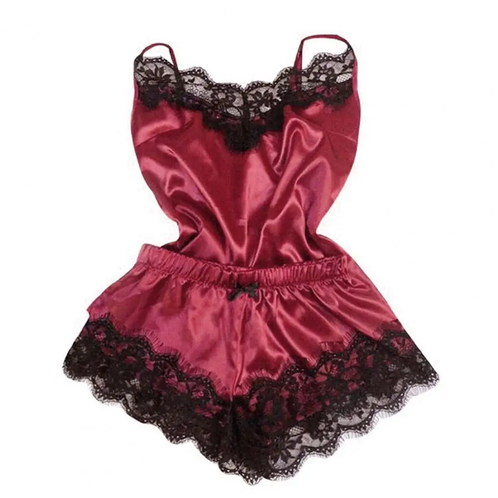 Spaghetti Strap Lace Stitching Vest Shorts Set Imitation Satin V-Neck Sleeveless Pajama Set for Wedding Night
Spaghetti Strap Lace Stitching Vest Shorts Set Imitation Satin V-Neck Sleeveless Pajama Set for Wedding Night