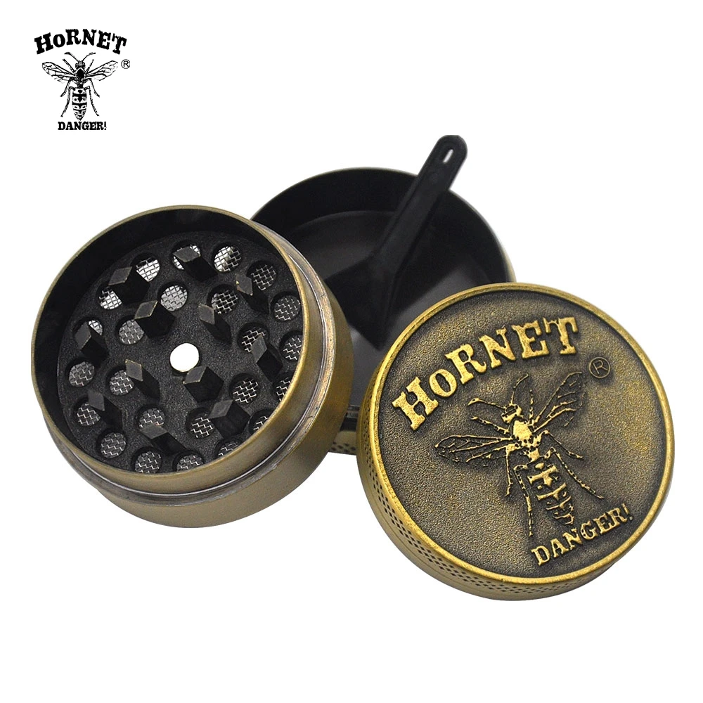 HORNET Metal Herb Grinder 40MM 3 Pipe Brass Style Zinc Alloy Mini Tobacco Grinders with Pollen Catcher Pepper Muller Accessories
HORNET Metal Herb Grinder 40MM 3 Pipe Brass Style Zinc Alloy Mini Tobacco Grinders with Pollen Catcher Pepper Muller Accessories