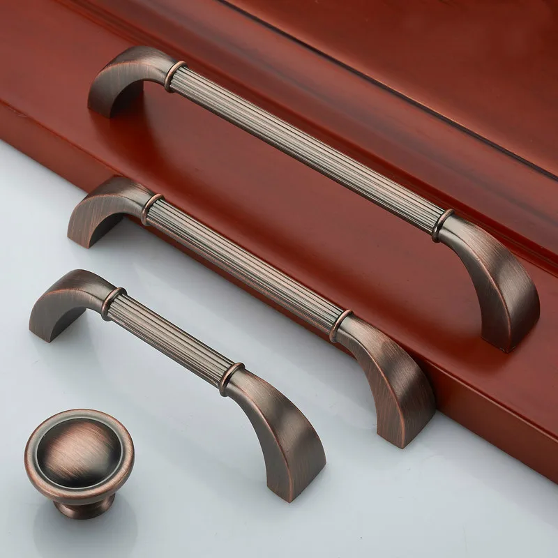 Door Handles European style antique copper single hole handle American wine cabinet drawer door
Door Handles European style antique copper single hole handle American wine cabinet drawer door