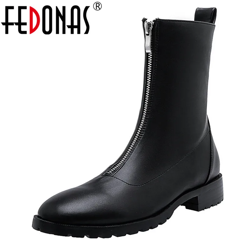 FEDONAS Autumn Winter Women Popular Ankle Boots Low Heels Party Night Club Shoes Woman Warm Pu Leather Plus Size Riding Boots
FEDONAS Autumn Winter Women Popular Ankle Boots Low Heels Party Night Club Shoes Woman Warm Pu Leather Plus Size Riding Boots