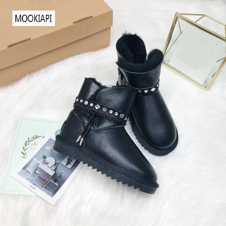 In 2019, Australia's top quality children's snow boots, real sheepskin, 100% natural wool, tied children's shoes, free delivery
In 2019, Australia's top quality children's snow boots, real sheepskin, 100% natural wool, tied children's shoes, free delivery