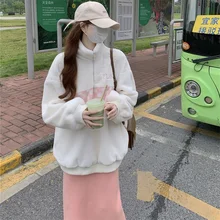 Winter New Harajuku Style Tooling Pullover Vintage Letter Embroidery Sweety Pink Checkerboard Design Full Sleeve Sweatshirts
Winter New Harajuku Style Tooling Pullover Vintage Letter Embroidery Sweety Pink Checkerboard Design Full Sleeve Sweatshirts