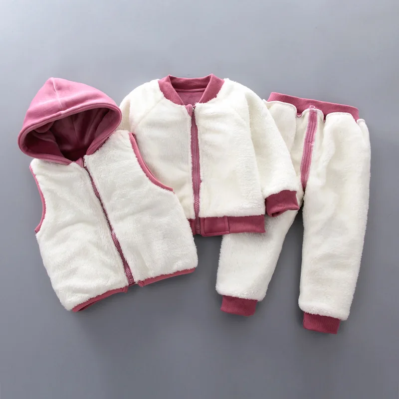Baby boy clothes winter plus velvet thick three-piece children's warm cartoon dinosaur bear hooded sweater baby girl suit Baby boy clothes winter plus velvet thick three-piece children's warm cartoon dinosaur bear hooded sweater baby girl suit