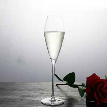 High Quality Champagne Glass 260ML Copas De Cristal Wine Glass Goblet Cocktail Glass Lead-free Glass Family Party Drinkware Cup
High Quality Champagne Glass 260ML Copas De Cristal Wine Glass Goblet Cocktail Glass Lead-free Glass Family Party Drinkware Cup