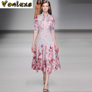 Runway Women Suits 2020 Spring Autumn 2 Piece Set Vintage High Quality Floral Printed Long Sleeve Blouse + Pleated Skirt Outfits
Runway Women Suits 2020 Spring Autumn 2 Piece Set Vintage High Quality Floral Printed Long Sleeve Blouse + Pleated Skirt Outfits
