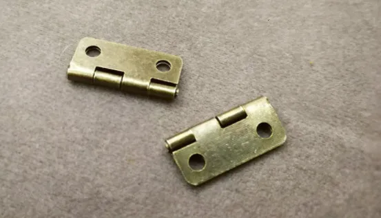 Hardware accessories 16*8mm small rectangular bronze hinge furniture camphor box fittings hinge leaf old Chinese style
Hardware accessories 16*8mm small rectangular bronze hinge furniture camphor box fittings hinge leaf old Chinese style