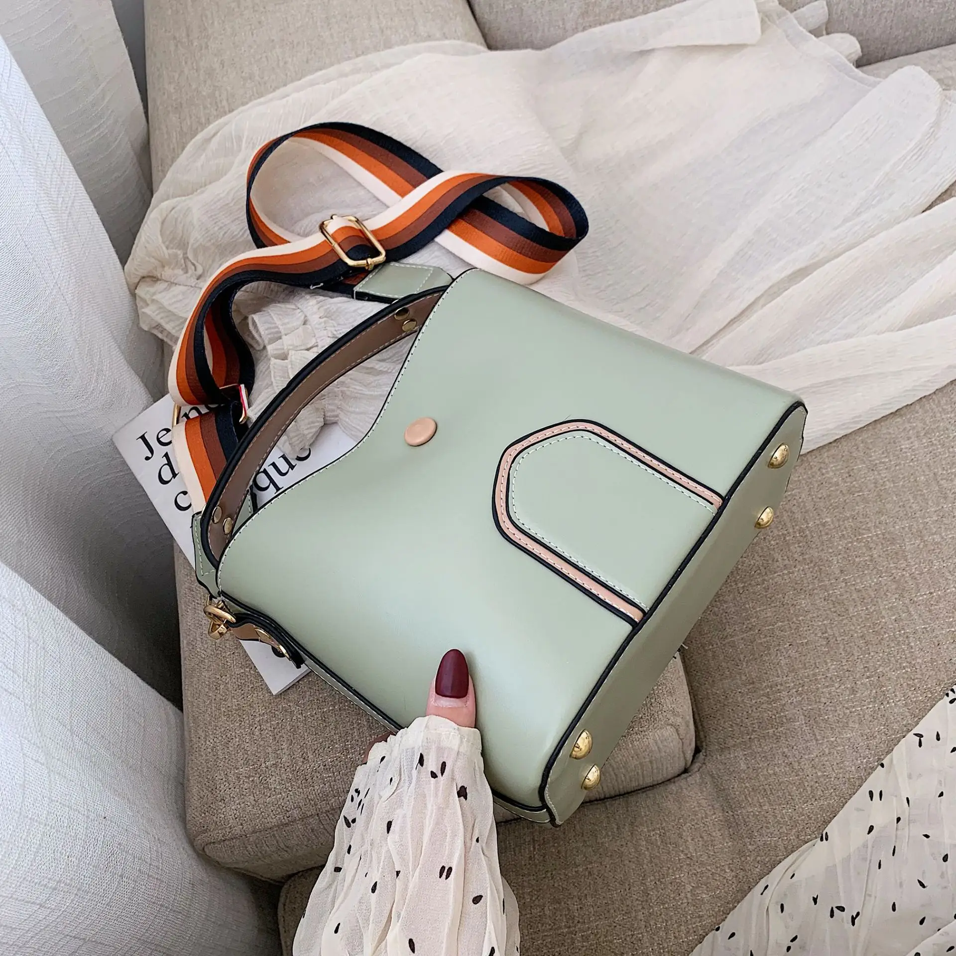 2019 New Style Europe And America High Grade Sense Versitile Fashion Wide-Strap Bucket Bag Shoulder Cross-body Hand Large-Volume
2019 New Style Europe And America High Grade Sense Versitile Fashion Wide-Strap Bucket Bag Shoulder Cross-body Hand Large-Volume