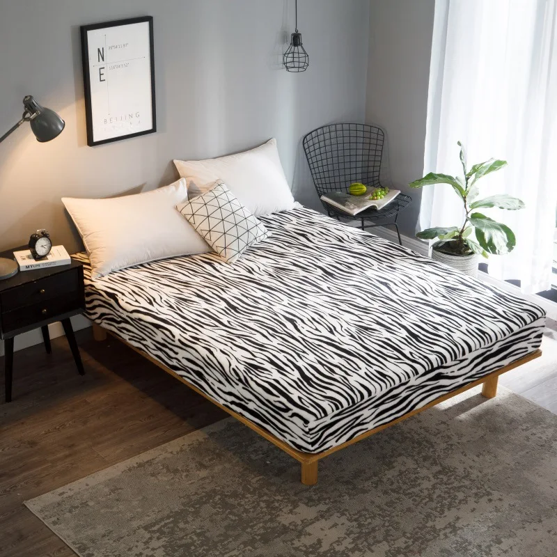 Zebra Pattern Coral Fleece Bedspread Soft Solid Bed Sheets Winter Warm Home Thick Bed Cover Luxury Bed Sheet
Zebra Pattern Coral Fleece Bedspread Soft Solid Bed Sheets Winter Warm Home Thick Bed Cover Luxury Bed Sheet