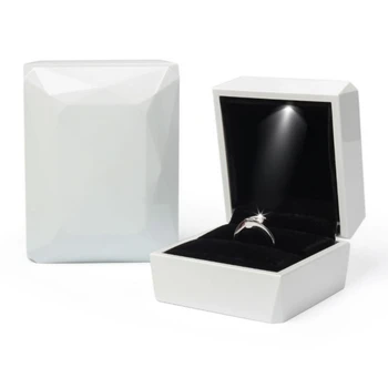 LED Jewelry Boxes For Ring Pendant Necklace Storage Gift Boxes Packaging Display Storage Bags With Button Battery
LED Jewelry Boxes For Ring Pendant Necklace Storage Gift Boxes Packaging Display Storage Bags With Button Battery