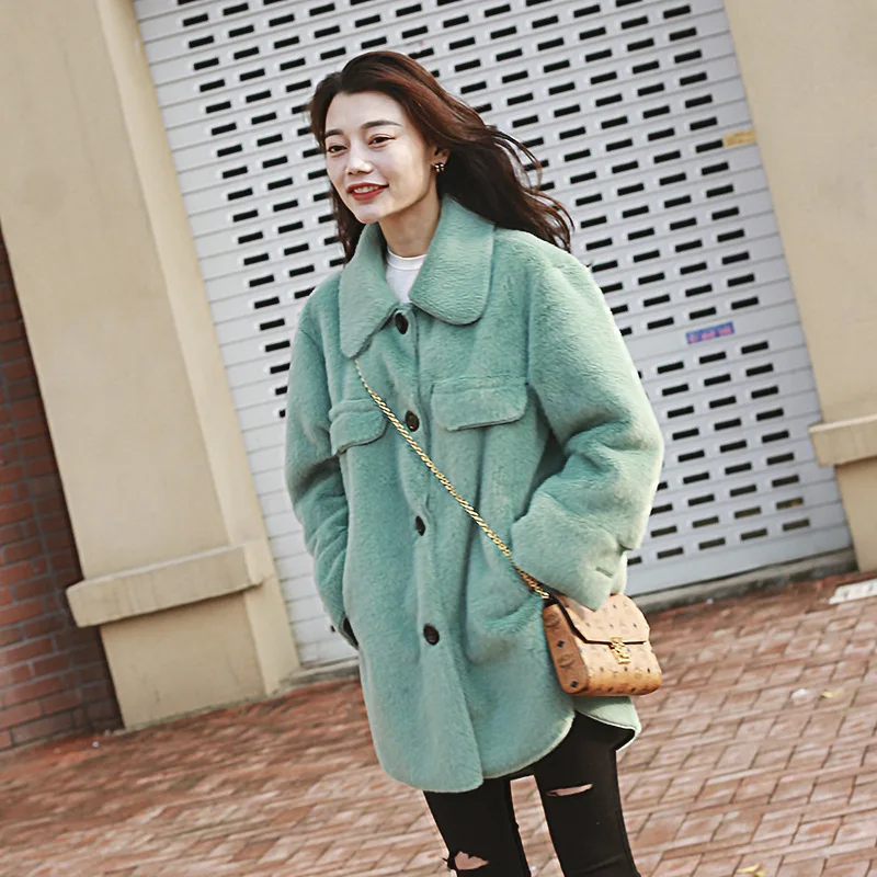 Winter Korean Version Loose Fur One Wool Antler Coat Medium and Long Imitation Mink Velvet Fur Coat Woman
Winter Korean Version Loose Fur One Wool Antler Coat Medium and Long Imitation Mink Velvet Fur Coat Woman
