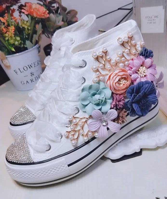 Women Sneakers Woman Shoes Vulcanized Shoes Flat Canvas Tassel Fashion Platform White Shoes 2019 Autumn Flower Pearl Shoes SE5
Women Sneakers Woman Shoes Vulcanized Shoes Flat Canvas Tassel Fashion Platform White Shoes 2019 Autumn Flower Pearl Shoes SE5