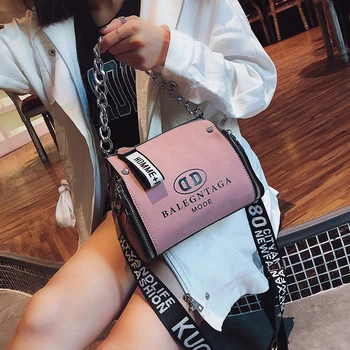 Scrub Leather Messenger Bag 2020 New Fashion Women Handbags Letter Wide Strap Chains Design Bucket Shoulder Bag Bolsa Feminina
Scrub Leather Messenger Bag 2020 New Fashion Women Handbags Letter Wide Strap Chains Design Bucket Shoulder Bag Bolsa Feminina