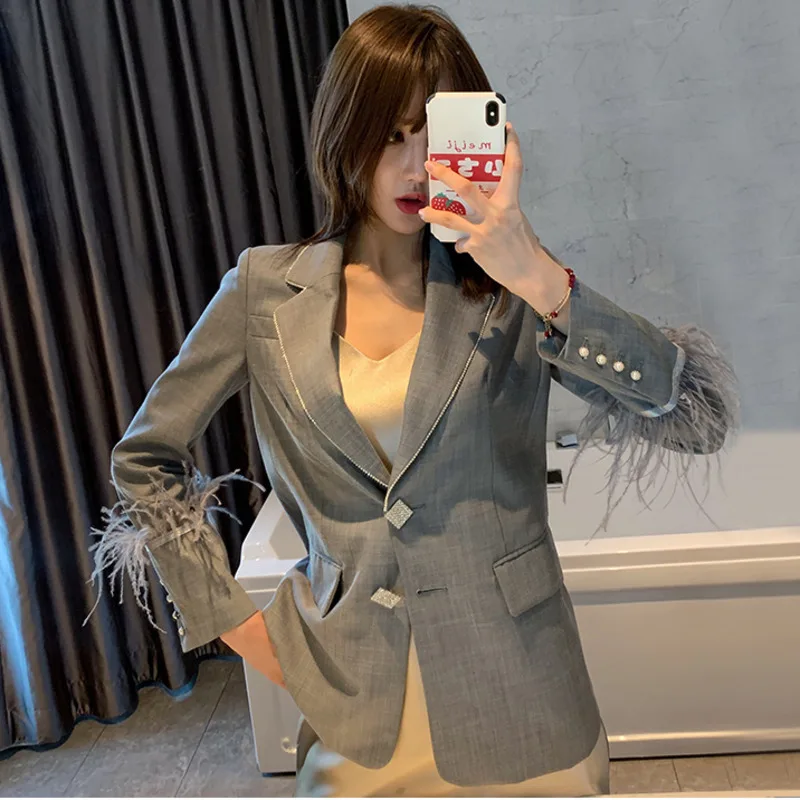 LANMREM Solid Color Feather Tassel Diamond Buckle Slim Ladies Office Blazer Femme Personality Fashion 2020 Spring New TV294
LANMREM Solid Color Feather Tassel Diamond Buckle Slim Ladies Office Blazer Femme Personality Fashion 2020 Spring New TV294