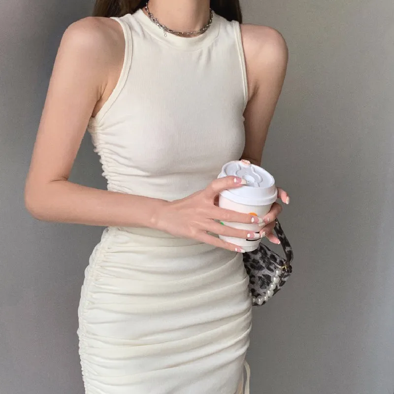Women's Fashionable Mini Dress Solid O-Neck Sleeveless Shirring High Waist Wrapping Up Women Pencil Dresses Summer 2021 
Women's Fashionable Mini Dress Solid O-Neck Sleeveless Shirring High Waist Wrapping Up Women Pencil Dresses Summer 2021