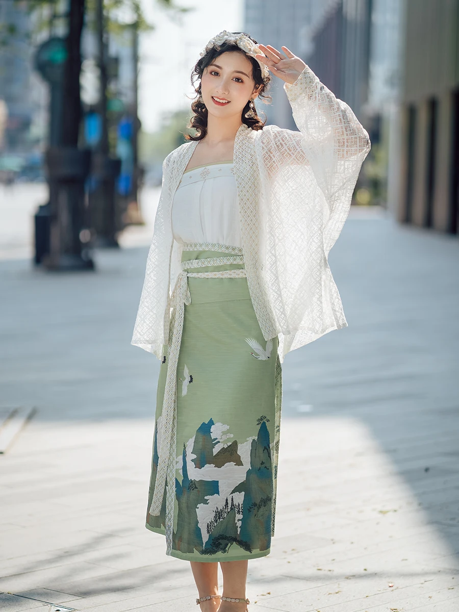 Song made airplane sleeve three piece two piece skirt Xuan skirt original improved Hanfu thin style
Song made airplane sleeve three piece two piece skirt Xuan skirt original improved Hanfu thin style