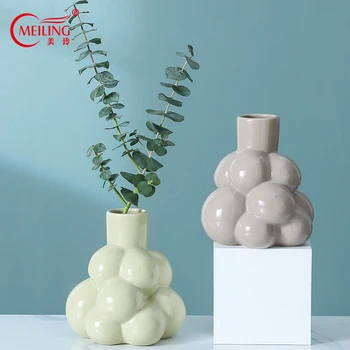 Creative Grape Shape Vases Ceramic Small Flower Vase Handcraft Tabletop Decorative Planter Pot Nordic Home Office Kitchen Decor
Creative Grape Shape Vases Ceramic Small Flower Vase Handcraft Tabletop Decorative Planter Pot Nordic Home Office Kitchen Decor
