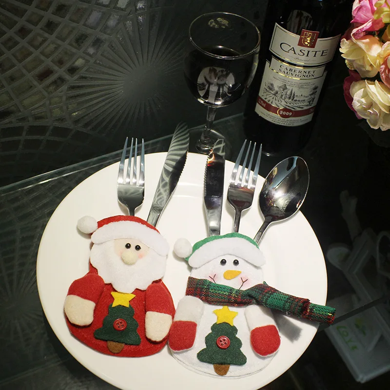 Christmas Decorations Table Knife and Fork Sleeve Creative Cartoon Hotel Cutlery Set Santa Claus Knife and Fork Bag
Christmas Decorations Table Knife and Fork Sleeve Creative Cartoon Hotel Cutlery Set Santa Claus Knife and Fork Bag