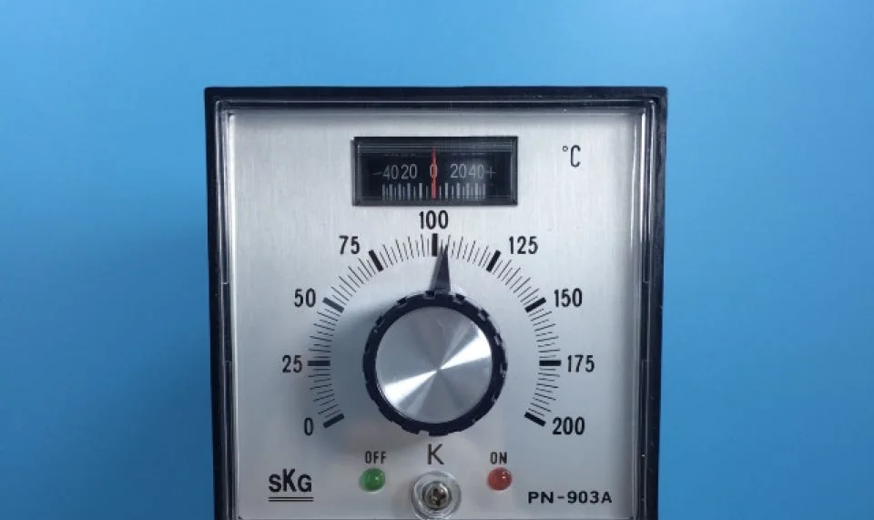 Новый оригинальный регулятор температуры, оригинальный SKG PN903A, точность, оригинальная безопасная полка
Новый оригинальный регулятор температуры, оригинальный SKG PN903A, точность, оригинальная безопасная полка