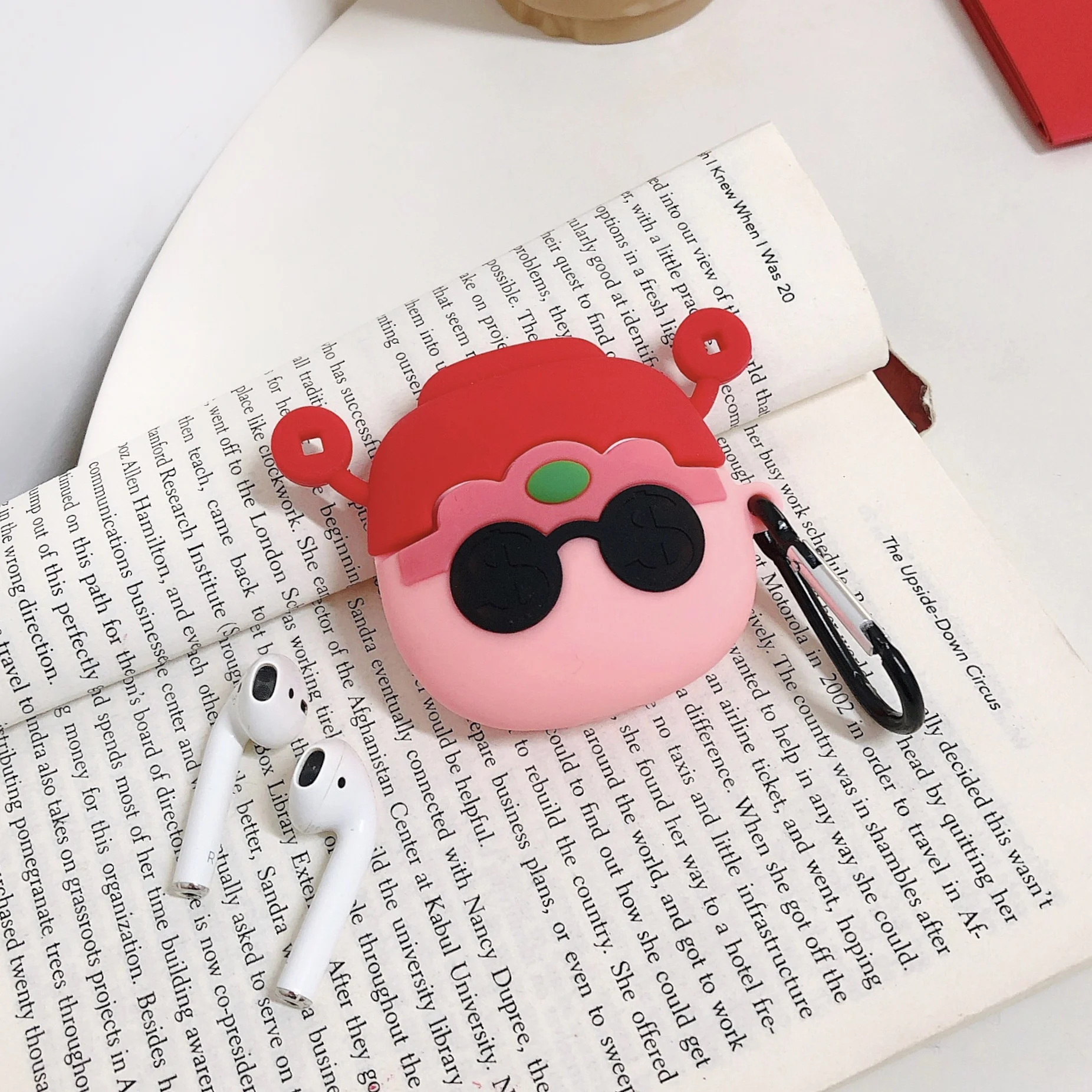 Silicone Earphone Case For Airpods 2 Headphone Case for Apple Airpods charging wireless protector Cover Earpods with Ring hook
Silicone Earphone Case For Airpods 2 Headphone Case for Apple Airpods charging wireless protector Cover Earpods with Ring hook