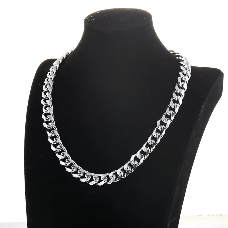 Europe And America Cool Fashion Necklace Iron Cuff Links Simple Texture Chunky Chain Necklace Ornament
Europe And America Cool Fashion Necklace Iron Cuff Links Simple Texture Chunky Chain Necklace Ornament