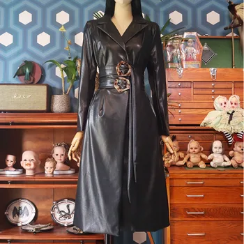 TVVOVVIN 2020 new spring turn-down collar full sleeves waist belts wide metal circle PU leather long windbreaker WJ99614M
TVVOVVIN 2020 new spring turn-down collar full sleeves waist belts wide metal circle PU leather long windbreaker WJ99614M