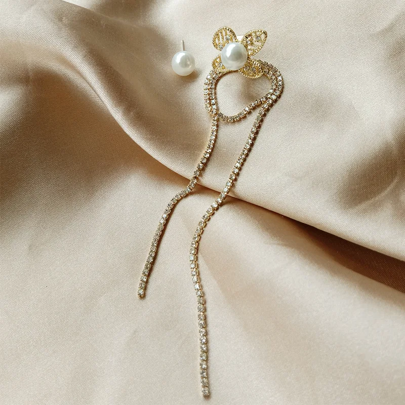 2020 New Gold Plated Asymmetry Flower Dangle Hanging Rhinestone Long Tassel Drop Earrings For Women Jewelry Brincos Bijoux
2020 New Gold Plated Asymmetry Flower Dangle Hanging Rhinestone Long Tassel Drop Earrings For Women Jewelry Brincos Bijoux