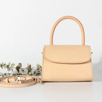 2020 New Cattle Leather Bag Women's Leather Handbag Fashion Bag Luxury Women's Bag women bag purse 
2020 New Cattle Leather Bag Women's Leather Handbag Fashion Bag Luxury Women's Bag women bag purse