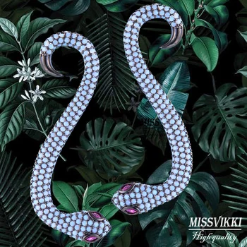 missvikki 5 Colors Elegant Fashion Luxury Snake Pendant Earring Curved Design Full Micro Cubic Zirconia CZ Prevent allergy 2020
missvikki 5 Colors Elegant Fashion Luxury Snake Pendant Earring Curved Design Full Micro Cubic Zirconia CZ Prevent allergy 2020