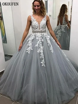 Formal Long Ball Gown Gray Prom Dresses 2019 Open Back V-Neck Special Occasion Wear Applique Lace Women A-Line Vestido de Fiesta
Formal Long Ball Gown Gray Prom Dresses 2019 Open Back V-Neck Special Occasion Wear Applique Lace Women A-Line Vestido de Fiesta