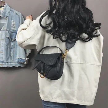 Saddle bag high-end women's bag new tide 2020 fashion popular slung wild ins spring models
Saddle bag high-end women's bag new tide 2020 fashion popular slung wild ins spring models