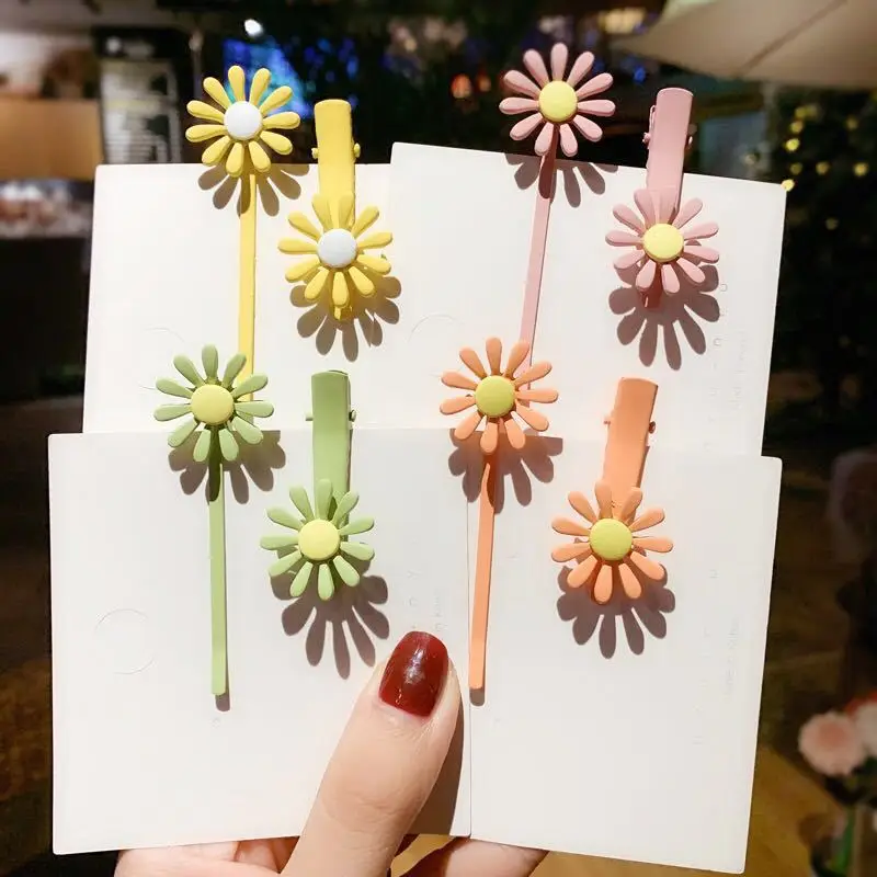 2PCS/set Small Daisy Flower Hair Clip Spring Color Frosted Hairpin For Woman Girl Hairgrip Barrettes Bangs Clip Hair Accessories 
2PCS/set Small Daisy Flower Hair Clip Spring Color Frosted Hairpin For Woman Girl Hairgrip Barrettes Bangs Clip Hair Accessories