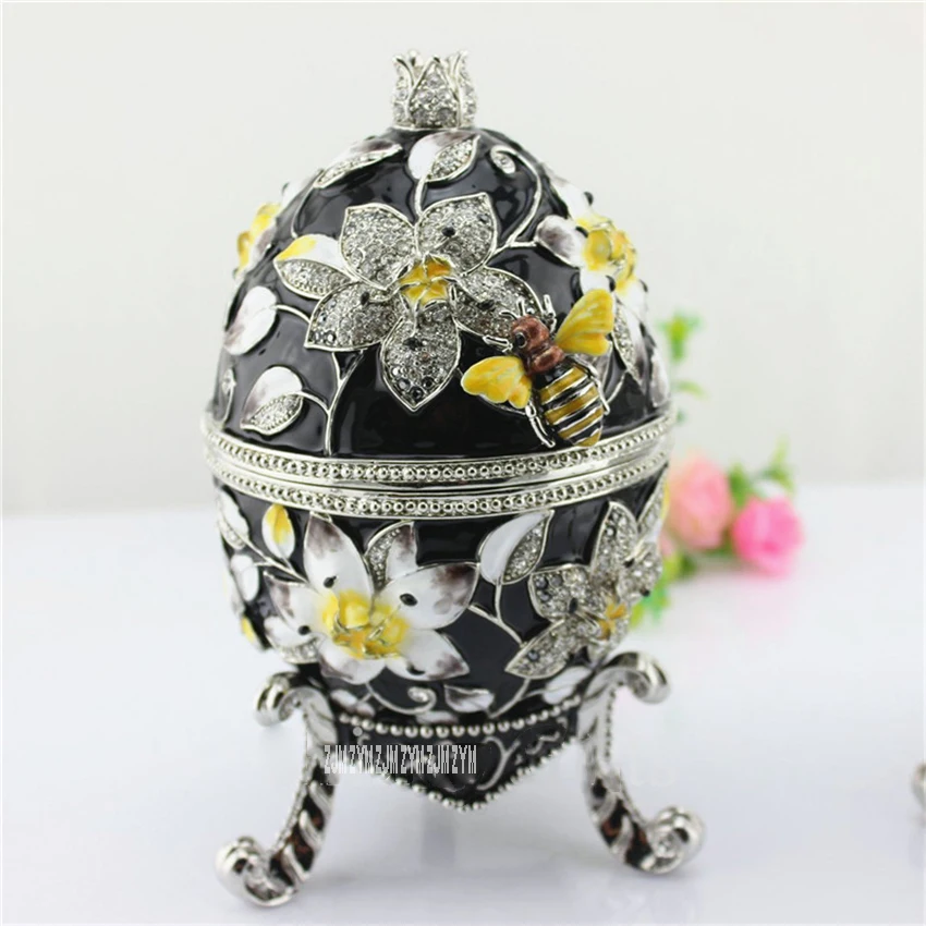 SCJHAB650 Alloy Luxury Delicate Egg Jewelry Organizer Box Vintage Bee Trinket Box Black/White Wedding Ring Storage Container
SCJHAB650 Alloy Luxury Delicate Egg Jewelry Organizer Box Vintage Bee Trinket Box Black/White Wedding Ring Storage Container