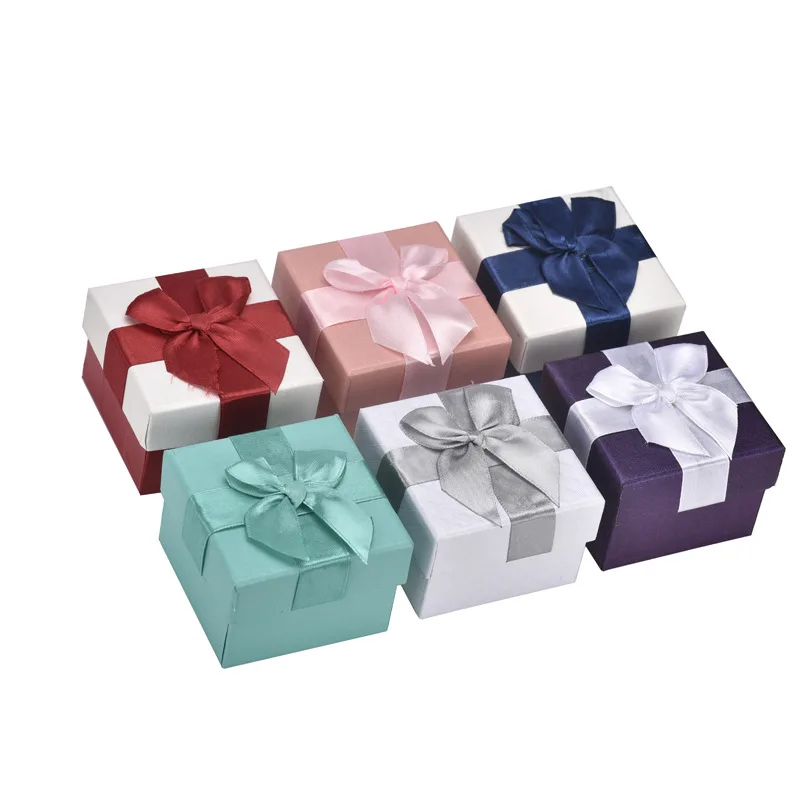 Fleece Interior Trim Storage Box Thick Fabric Accessories Gift Box Packaging for a Girlfriend Lace Bow Jewlery Box
Fleece Interior Trim Storage Box Thick Fabric Accessories Gift Box Packaging for a Girlfriend Lace Bow Jewlery Box