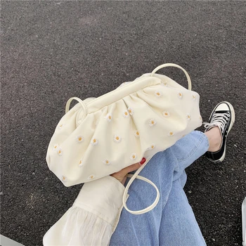 SWDF Daisy print PU Leather Crossbody bag For Women 2020 Lady Designer Handbag Shoulder Messenger Bag Cloud BagsCross Body Bag
SWDF Daisy print PU Leather Crossbody bag For Women 2020 Lady Designer Handbag Shoulder Messenger Bag Cloud BagsCross Body Bag