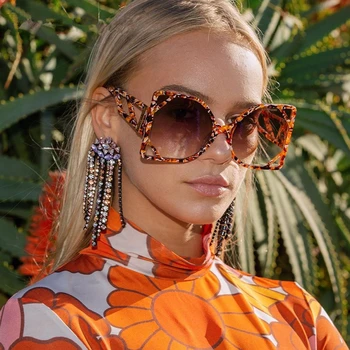 Square Oversized Sunglasses Women Steampunk Vintage Sunglasses Fashion Retro Sunglasses Men Gradient Eyewear Punk Ladies GY17026
Square Oversized Sunglasses Women Steampunk Vintage Sunglasses Fashion Retro Sunglasses Men Gradient Eyewear Punk Ladies GY17026